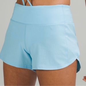 Lululemon Speed Up Mid rise lined short 4”